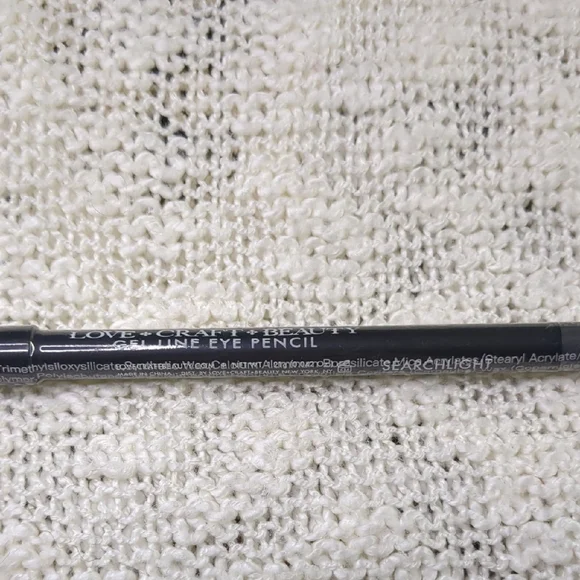 LOVE•CRAFT•BEAUTY Gel Line Eye Pencil in Searchlight, 1.21g/0.042oz - Picture 2 of 9